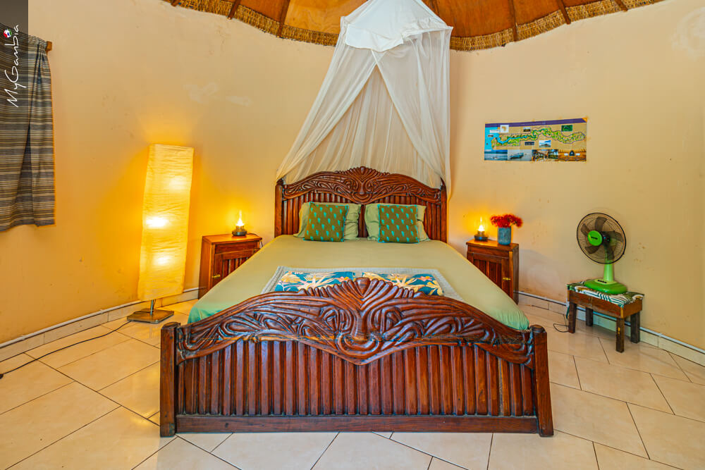 Round house at Mansa Musso Treehouse Lodge, Sanyang — photo 4