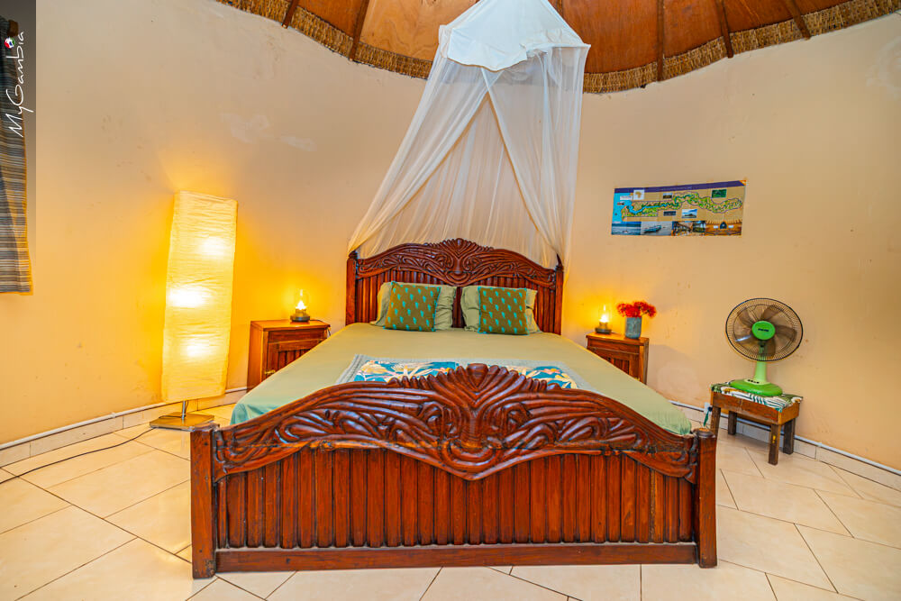 Round house at Mansa Musso Treehouse Lodge, Sanyang — photo 10