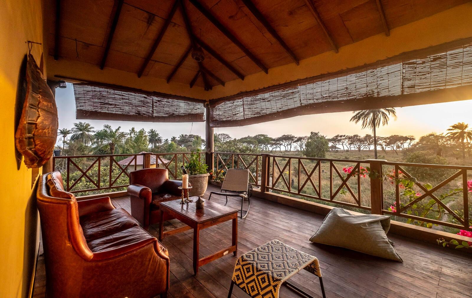 Panoramic Veranda Lounge